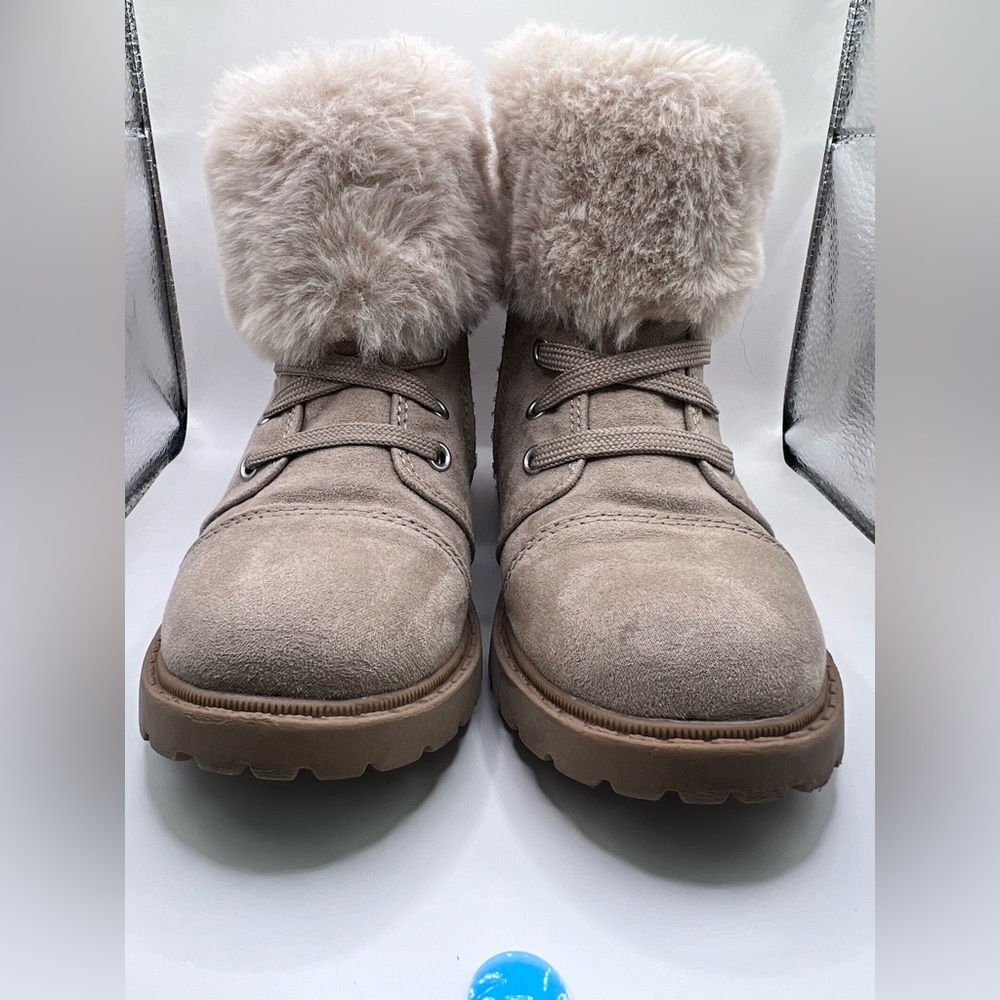 Old Navy Women's Tan Fur-Lined Boots Size 10 Little Girl